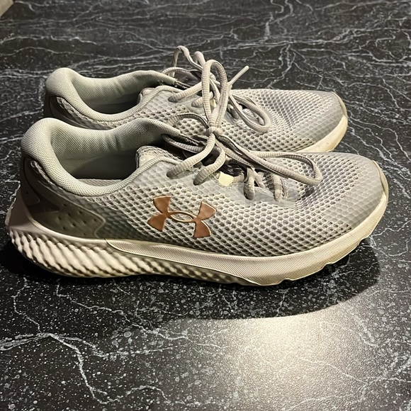 Under Armour charged rogue running athletic shoes women’s size 8.5 - Picture 5 of 7